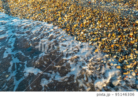 Sea Waves on Pebble Beach 95146306