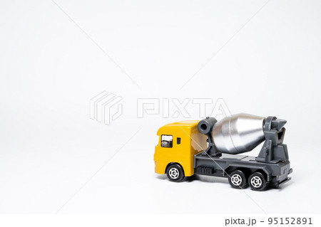 コンクリートミキサー車の模型 コンクリートミキサー車の模型 95152891