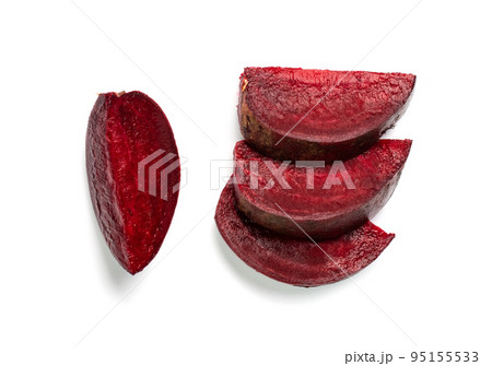 Beetroot Slice Isolated Beetroot Slice Isolated 95155533