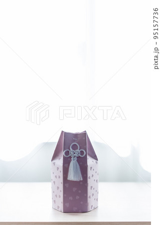 愛犬の遺骨　葬儀　骨壺　お骨 95157736