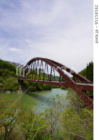 長野市鬼無里 の里に水芭蕉の群生地である奥裾花自然園が有ります。 長野市鬼無里 の里に水芭蕉の群生地である奥裾花自然園が有ります。 95158582