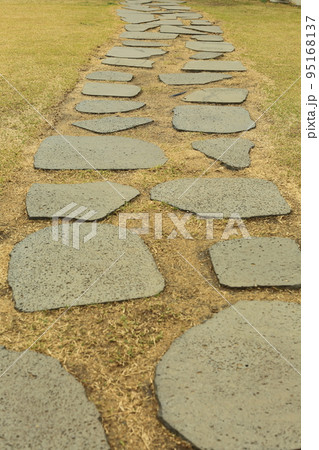 晴れ 畑 観光地 95168137