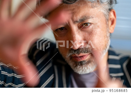 渋い 一級建築士 英国紳士 エレガントな佇まい 手 測る 渋い 一級建築士 英国紳士 エレガントな佇まい 手 測る 95168685