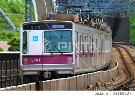 【東京メトロ】東急田園都市線溝の口駅 8000系 【東京メトロ】東急田園都市線溝の口駅 8000系 95169627