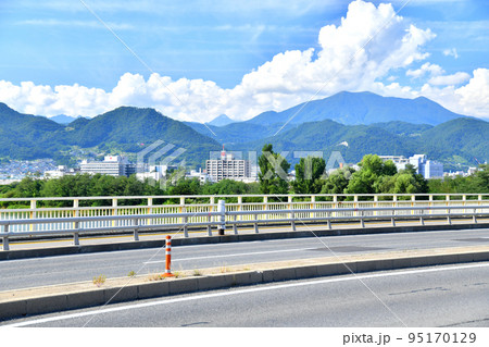 長野大橋/犀川より長野駅方向を望む(長野県長野市)【2022.9】 長野大橋/犀川より長野駅方向を望む(長野県長野市)【2022.9】 95170129