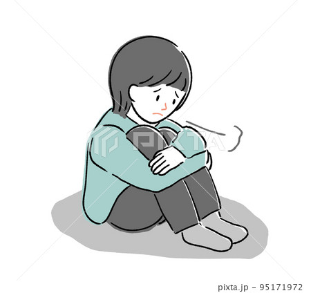 落ち込んで膝を抱える悲しい表情の女性 95171972