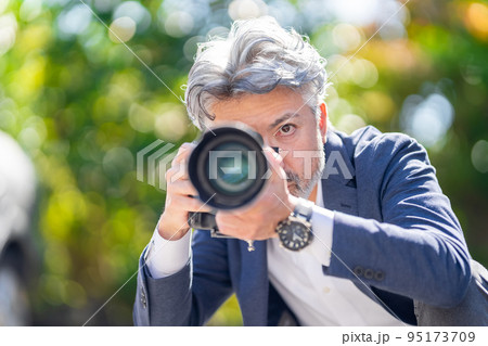 カメラマン 玉ボケ カメラマン 玉ボケ 95173709