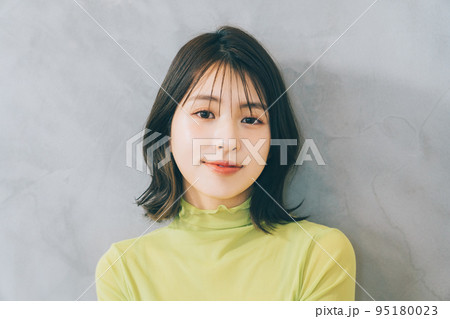 ヘアスタイル くびれミディ ヘアスタイル くびれミディ 95180023