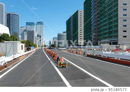 再開発が進む晴海五丁目西地区（選手村跡地の整備） 95180577