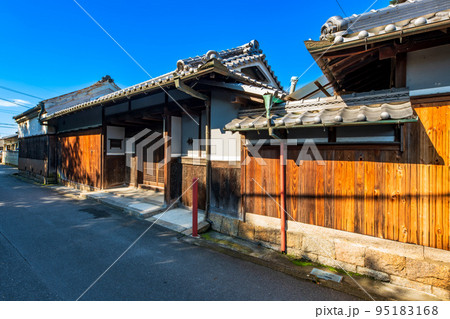 奈良県　大和郡山市　稗田環濠集落 95183168