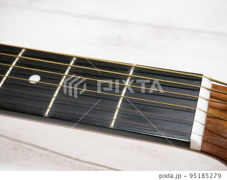 【ギター】錆びた弦の張り替え・交換前 95185279