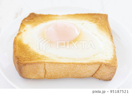 美味しい目玉焼トースト 美味しい目玉焼トースト 95187521