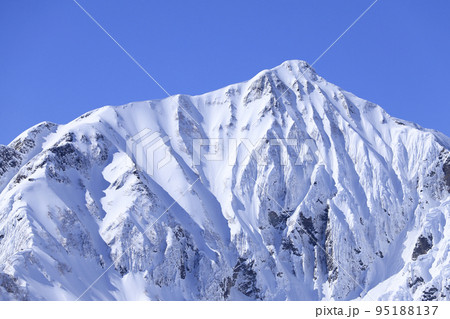 雪の鹿島槍ヶ岳 雪山登山 雪の鹿島槍ヶ岳 雪山登山 95188137