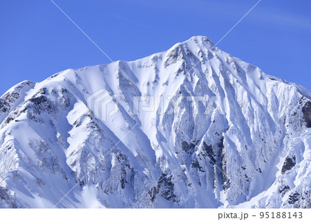 雪の鹿島槍ヶ岳　雪山登山 95188143