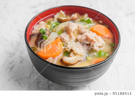 季節料理 豚汁 季節料理 豚汁 95188413