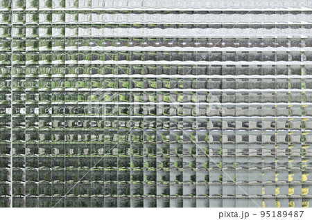 スモークガラス。中が見えないようにする素材。 95189487