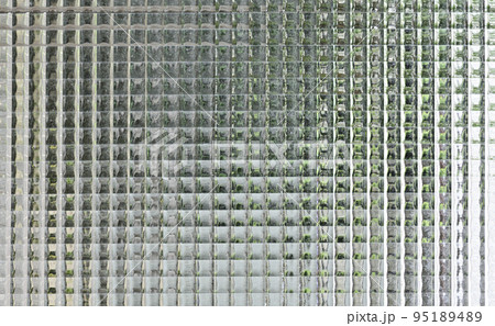 スモークガラス。中が見えないようにする素材。 95189489