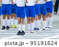 運動会の整列 95191624