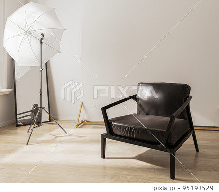 Photo studio with lightning equipment and white backgrond, fotostudio, 3d rendering Photo studio with lightning equipment and white backgrond, fotostudio, 3d rendering 95193529