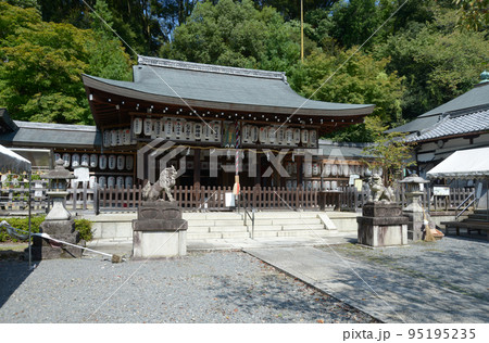 哲学の道　熊野若王子神社　拝殿　京都市左京区 95195235