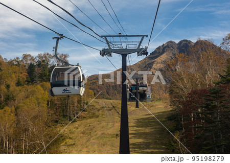 秋の日光白根山ロープウェイ 丸沼高原 秋の日光白根山ロープウェイ 丸沼高原 95198279