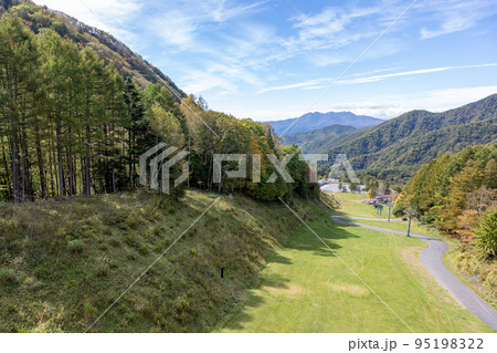 日光白根山ロープウェイから見た丸沼高原 95198322