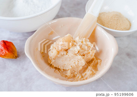 白花豆で作る白あん 95199606