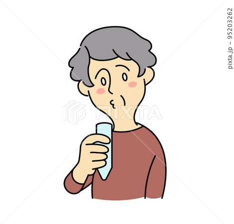 唾液で抗原検査をする高齢の女性 95203262