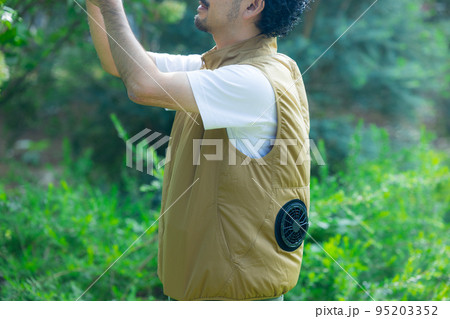 庭仕事　ファンベスト　男性 95203352