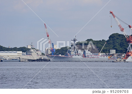 DDG-83 USS Howard ハワード LPD-24 USS Arlington アーリントン DDG-83 USS Howard ハワード LPD-24 USS Arlington アーリントン 95209703