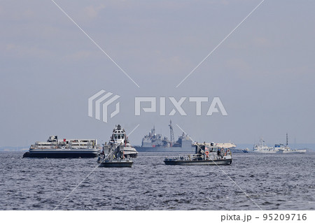 巡視船　たかとり　PM14　横須賀海上保安部　US　NAVY　YCV-20 95209716