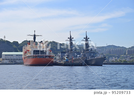 むらさめ型　護衛艦　DD-107　いかづち　たかなみ型　護衛艦　DD-111　おおなみ　しらせ 95209733