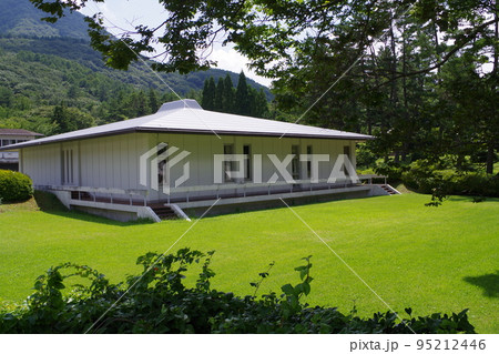 三瓶青少年交流の家の音楽棟の景色 95212446