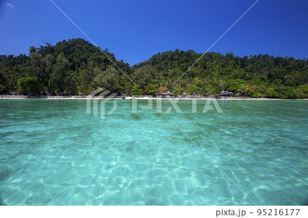 Beautiful views on the beach in Koh Ngai, Krabi Province, Thailand. 95216177