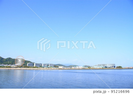 蒲郡市、ラグーナテンボスと三河湾の風景 95216696