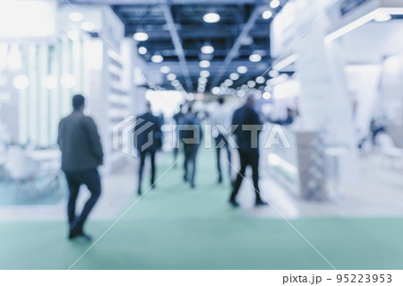 Blurred business people at a expo hall. High quality photo 95223953