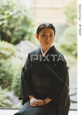 mourning kimono 95224382