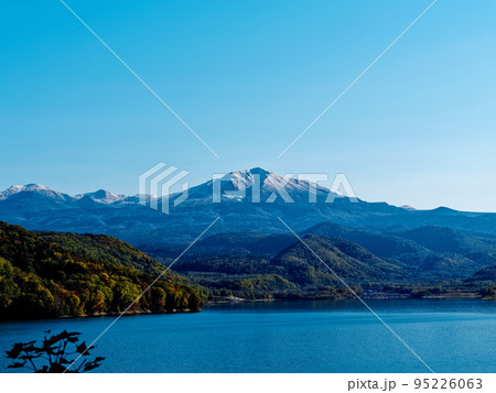 秋の旭岳 95226063