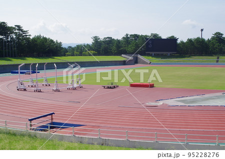 出雲浜山公園の陸上競技場の景色 95228276