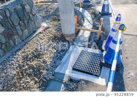 道路側溝歩道工事 道路側溝歩道工事 95228859