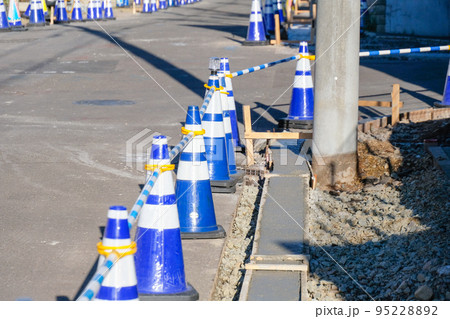 道路側溝歩道工事 道路側溝歩道工事 95228892