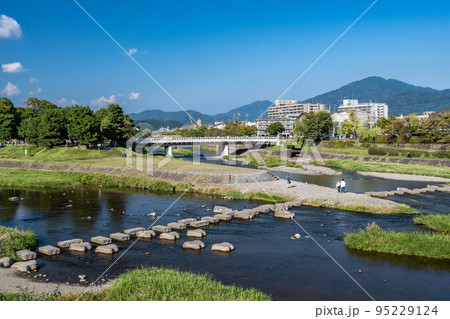 鴨川デルタ　賀茂川と高野川合流地点 95229124