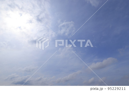 青い空と白い雲 青い空と白い雲 95229211