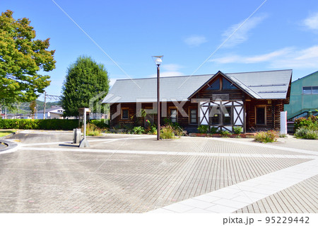 2021年夏の山形鉄道フラワー長井線と車窓からの風景 95229442