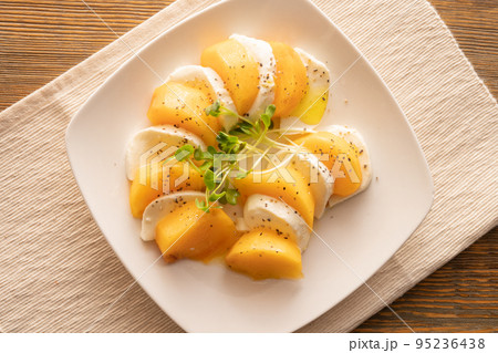 柿のカプレーゼ 95236438