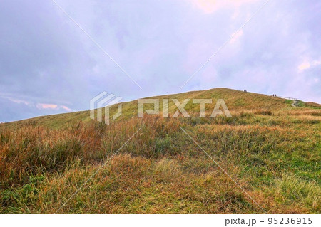 大室山山頂の眺望 秋の景色 大室山山頂の眺望 秋の景色 95236915