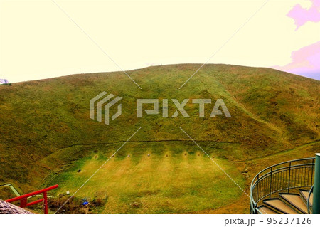 大室山山頂の眺望　秋の景色 95237126