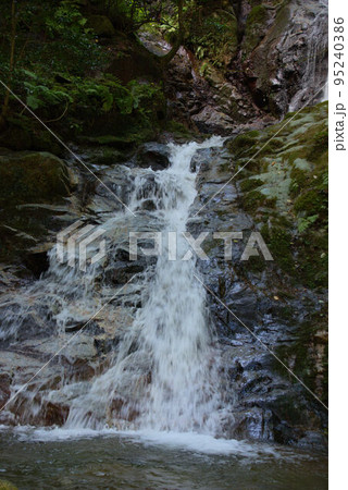 清賀の滝 雷山 糸島の風景 清賀の滝 雷山 糸島の風景 95240386