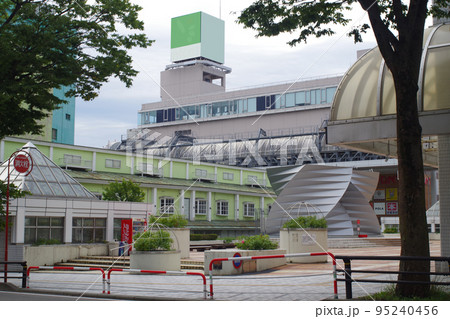 秋田駅前アゴラ広場周辺の街並 95240456