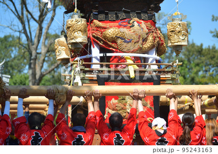 秋祭り お神輿の宮入 播州地方 秋祭り お神輿の宮入 播州地方 95243163
